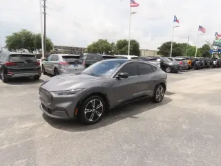 Ford Mustang Mach-E 2023 Premium 4dr SUV