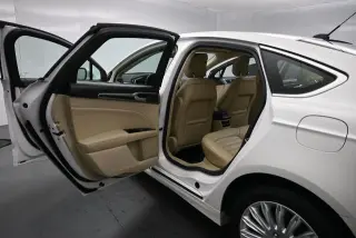 Ford Fusion Hybrid 2013 SE 4dr Sedan