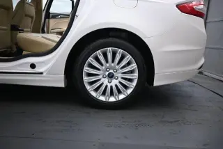 Ford Fusion Hybrid 2013 SE 4dr Sedan