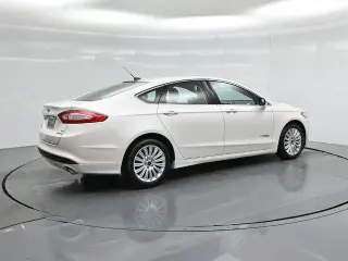 Ford Fusion Hybrid 2013 SE 4dr Sedan