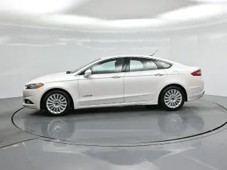 Ford Fusion Hybrid 2013 SE 4dr Sedan