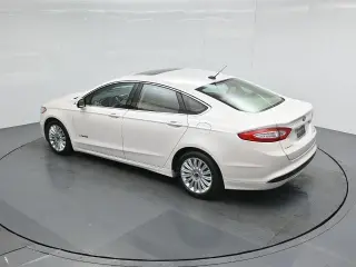 Ford Fusion Hybrid 2013 SE 4dr Sedan