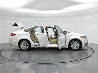 Ford Fusion Hybrid 2013 SE 4dr Sedan