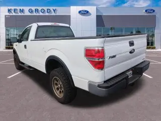 Ford F-150 2013 4x4 XL 2dr Regular Cab Styleside 8 ft. LB