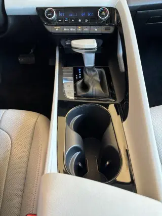 Hyundai ELANTRA 2025 Limited 4dr Sedan