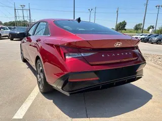 Hyundai ELANTRA 2025 Limited 4dr Sedan