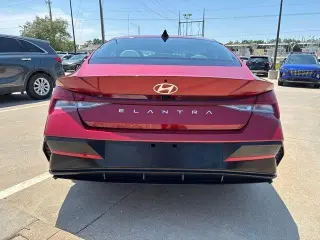 Hyundai ELANTRA 2025 Limited 4dr Sedan