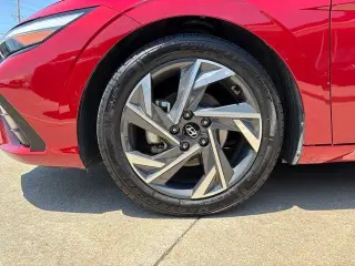 Hyundai ELANTRA 2025 Limited 4dr Sedan