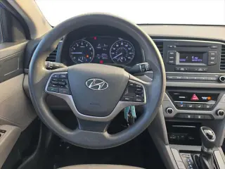 Hyundai ELANTRA 2017 SE 4dr Sedan 6M