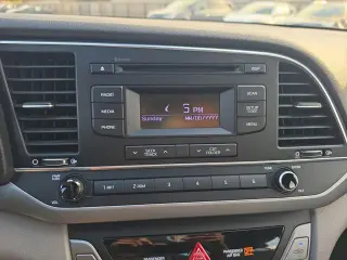 Hyundai ELANTRA 2017 SE 4dr Sedan 6M