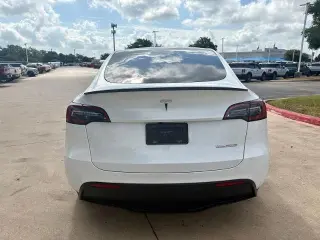 Tesla Model Y 2024 AWD Performance 4dr Crossover