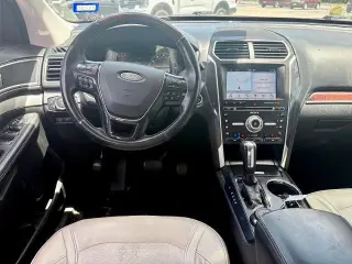 Ford Explorer 2017 AWD Platinum 4dr SUV