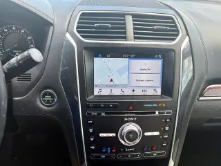 Ford Explorer 2017 AWD Platinum 4dr SUV