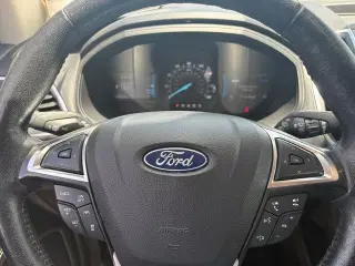 Ford Edge 2022 AWD Titanium 4dr Crossover