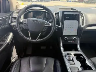 Ford Edge 2022 AWD Titanium 4dr Crossover
