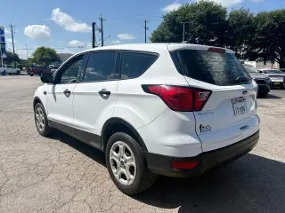 Ford Escape 2019 S 4dr SUV
