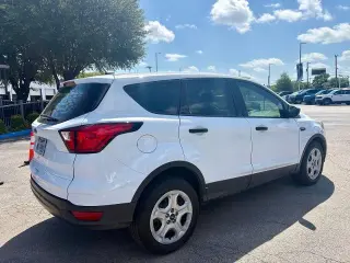 Ford Escape 2019 S 4dr SUV