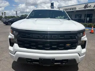 Chevrolet Silverado 1500 2023 4x4 Custom 4dr Crew Cab 5.8 ft. SB