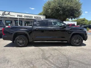 Toyota Tundra 2024 4x2 SR5 4dr CrewMax Cab Pickup SB