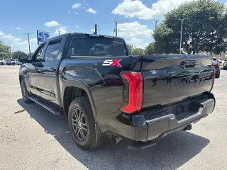 Toyota Tundra 2024 4x2 SR5 4dr CrewMax Cab Pickup SB