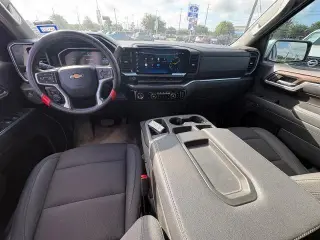 Chevrolet Silverado 1500 2024 4x2 LT 4dr Crew Cab 5.8 ft. SB