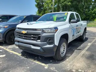 Chevrolet Colorado 2023 4x2 Work Truck 4dr Crew Cab 5 ft. SB