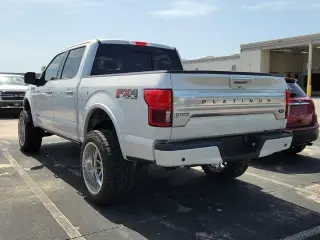 Ford F-150 2018 4x4 King Ranch 4dr SuperCrew 5.5 ft. SB