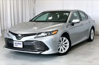 Toyota Camry 2018 SE 4dr Sedan