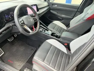 Volkswagen Golf GTI 2024 SE 4dr Hatchback