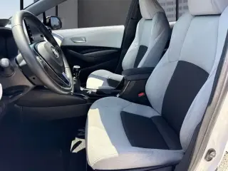 Toyota Corolla Hatchback 2021 SE 4dr Hatchback 6M