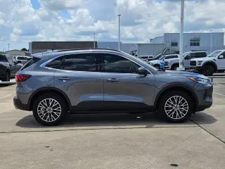 Ford Escape Plug-In Hybrid 2025 PHEV 4dr SUV