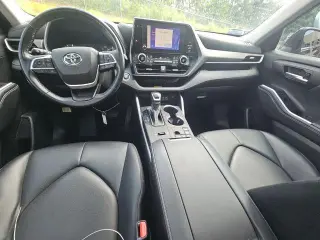 Toyota Highlander 2023 L 4dr SUV