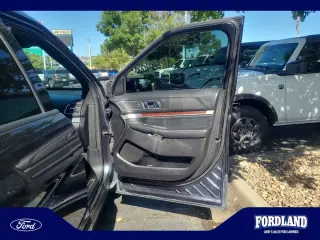 Ford Explorer 2017 AWD Platinum 4dr SUV