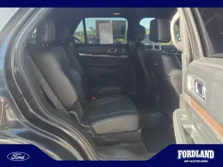 Ford Explorer 2017 AWD Platinum 4dr SUV