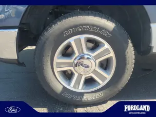 Ford F-150 2006 XL 2dr Regular Cab Styleside 6.5 ft. SB