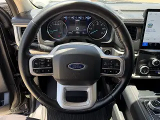 Ford Expedition 2023 4x2 XLT 4dr SUV