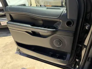 Ford Expedition 2023 4x2 XLT 4dr SUV