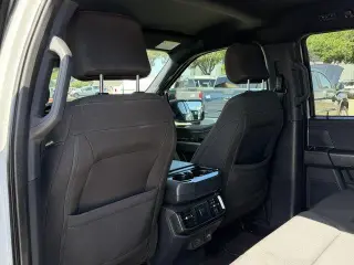 Ford F-150 2023 4x2 Lariat 4dr SuperCrew 5.5 ft. SB