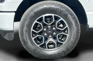 Ford F-150 2023 4x4 XL 4dr SuperCrew 5.5 ft. SB