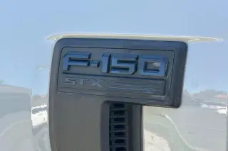 Ford F-150 2023 4x4 XL 4dr SuperCrew 5.5 ft. SB