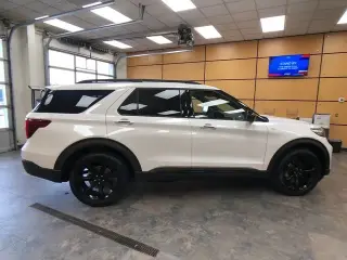 Ford Explorer 2024 AWD ST-Line 4dr SUV