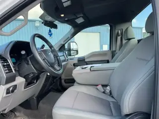 Ford F-250 Super Duty 2019 4x4 XL 2dr Regular Cab 8 ft. LB Pickup