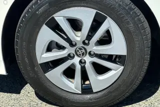 Toyota Prius 2018 Two 4dr Hatchback