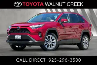 Toyota RAV4 2025 AWD XLE Premium 4dr SUV