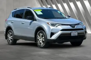 Toyota RAV4 2017 AWD LE 4dr SUV