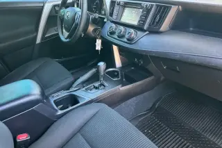 Toyota RAV4 2017 AWD LE 4dr SUV