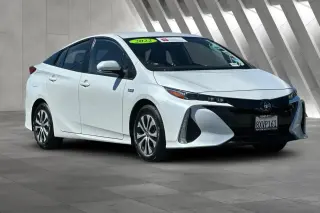 Toyota Prius Prime 2022 XLE 4dr Hatchback