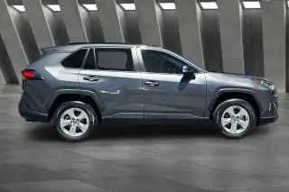 Toyota RAV4 2021 XLE 4dr SUV