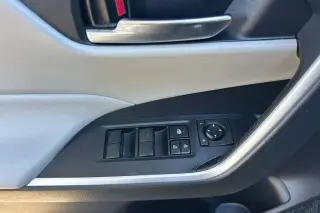 Toyota RAV4 2021 XLE 4dr SUV