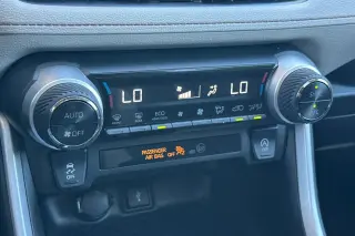 Toyota RAV4 2021 XLE 4dr SUV